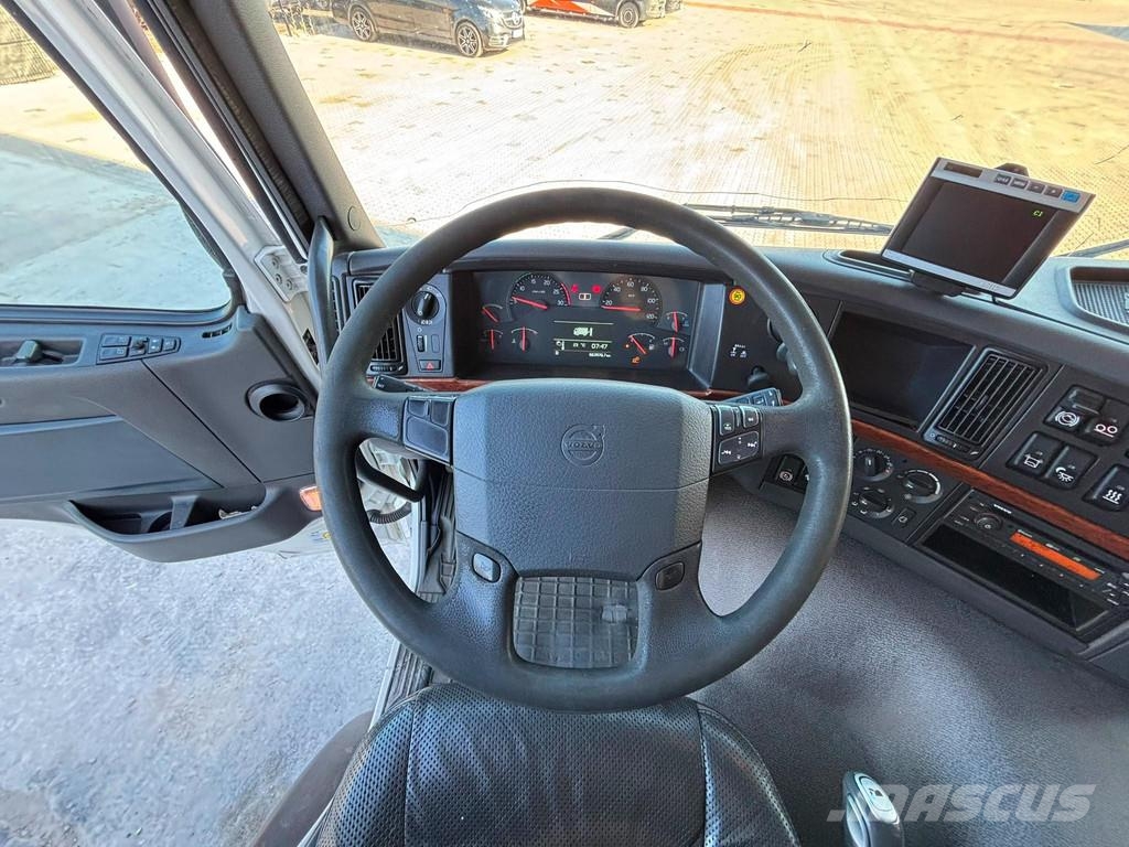Volvo FM410 6x2*4 CARRIER SUPRA 950 MT / 2 ZONE FRIDGE Isotermos y frigoríficos