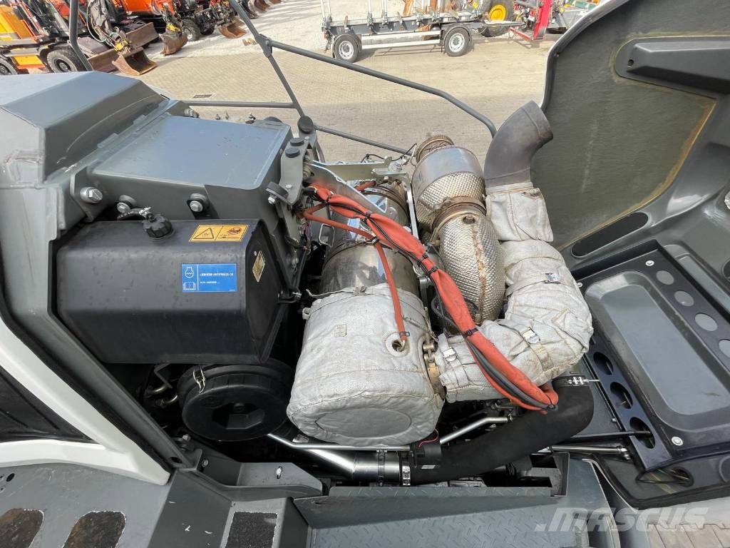Liebherr L556 Фронтальные погрузчики