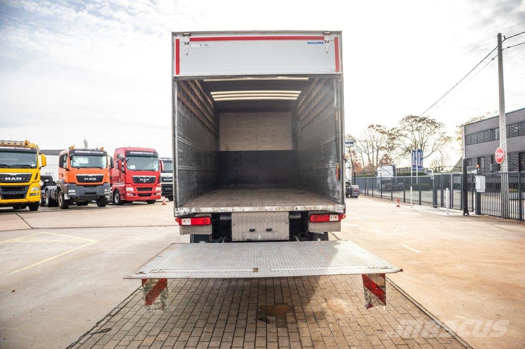 Renault PREMIUM 340 DXI-6X2 Kofferaufbau