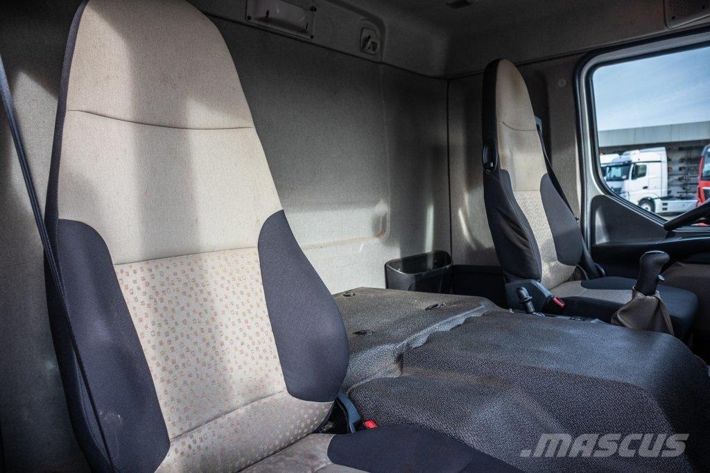 Renault PREMIUM 340 DXI-6X2 Kofferaufbau