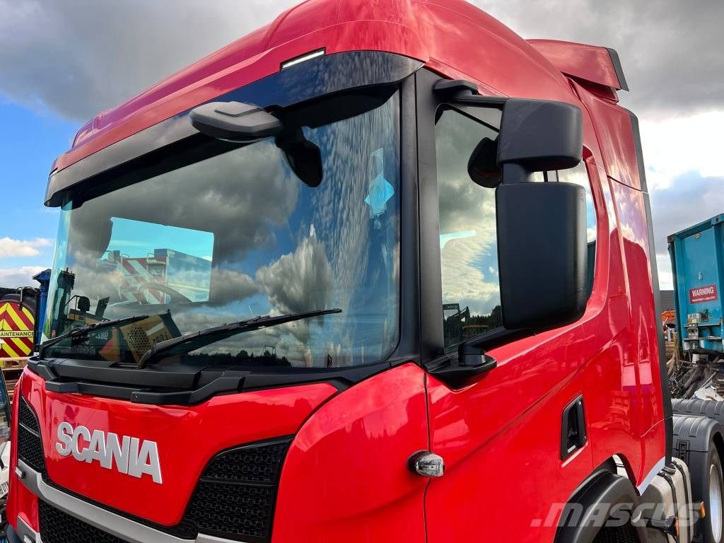 Scania P 450 牵引车