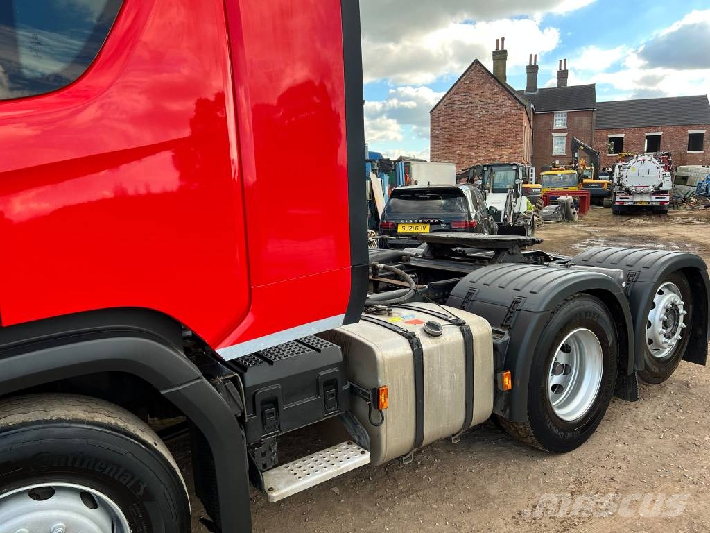 Scania P 450 牵引车