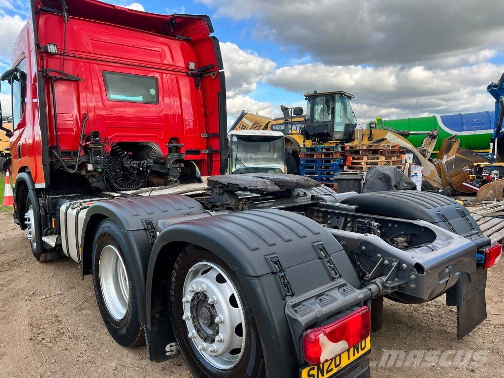 Scania P 450 牵引车
