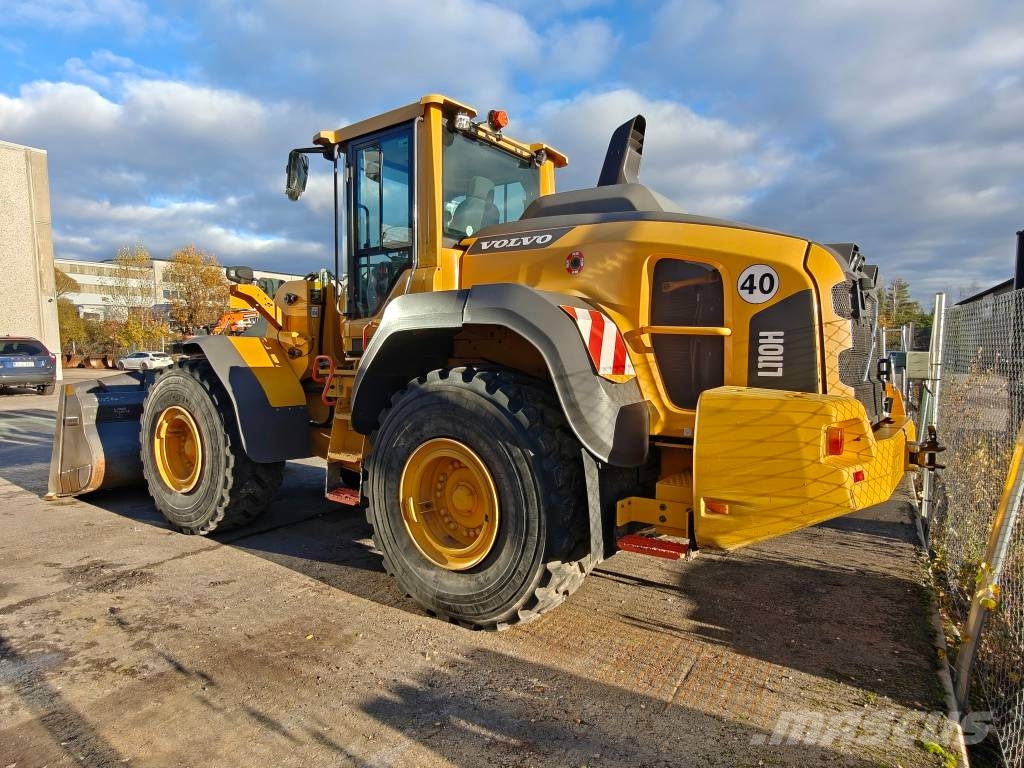 Volvo L 110 H pienet tunnit Incarcator pe pneuri