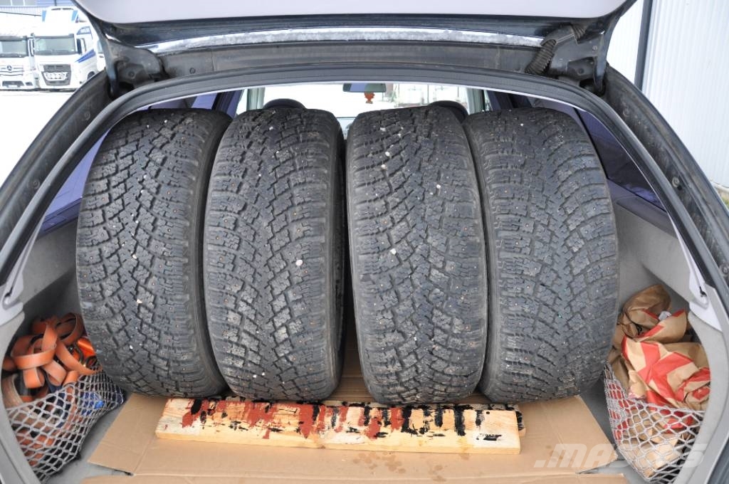 Nokian Hakkapeliitta 255/55/17 Vinterdäck med fälg Reifen