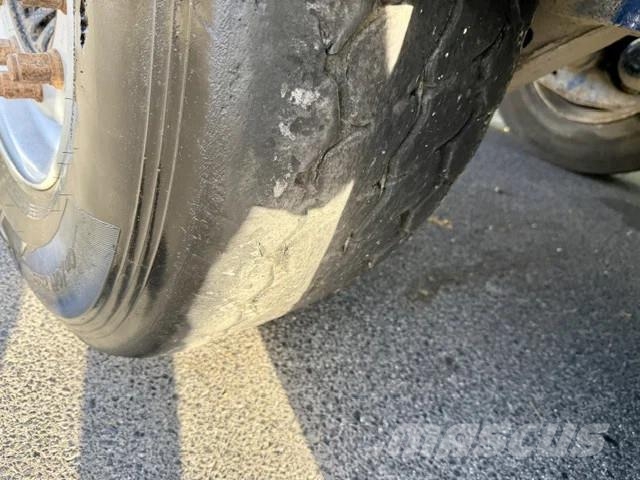 MOL Thermo /Stahl Alu/Liftachse/ 28 m³ Kippipuoliperävaunut