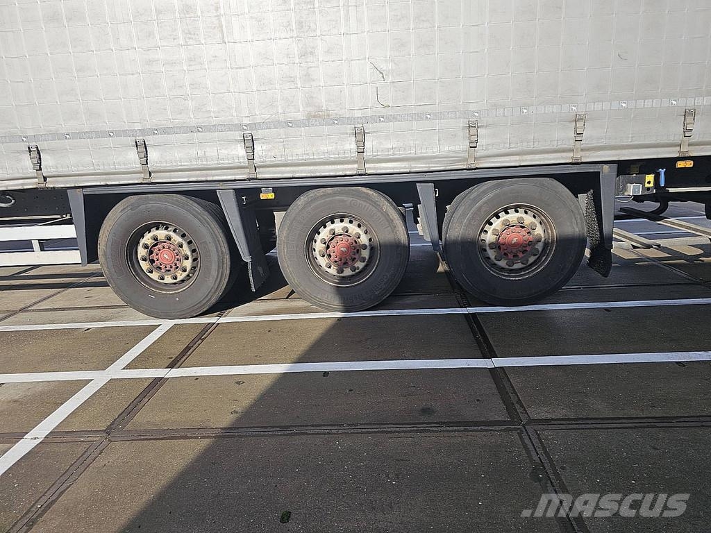 Schmitz Cargobull SCB*S3T 3 AXLES SLIDING ROOF MOT 2/27 Tents puspiekabes