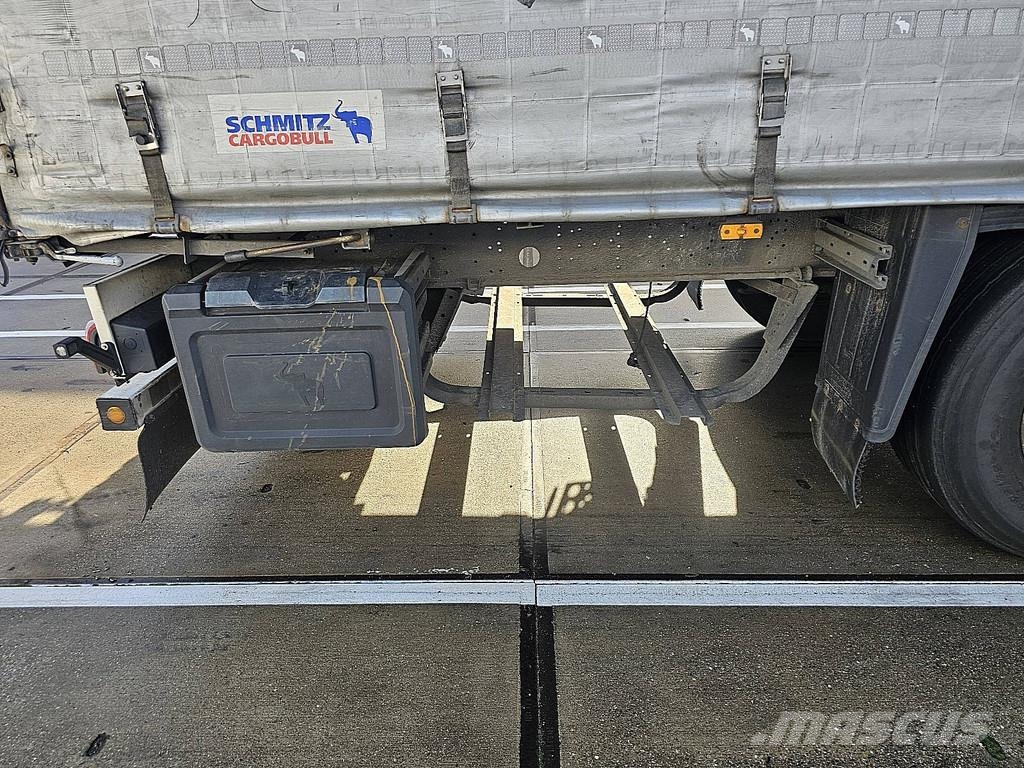 Schmitz Cargobull SCB*S3T 3 AXLES SLIDING ROOF MOT 2/27 Tents puspiekabes