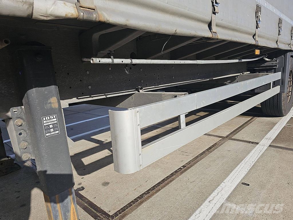 Schmitz Cargobull SCB*S3T 3 AXLES SLIDING ROOF MOT 2/27 Tents puspiekabes