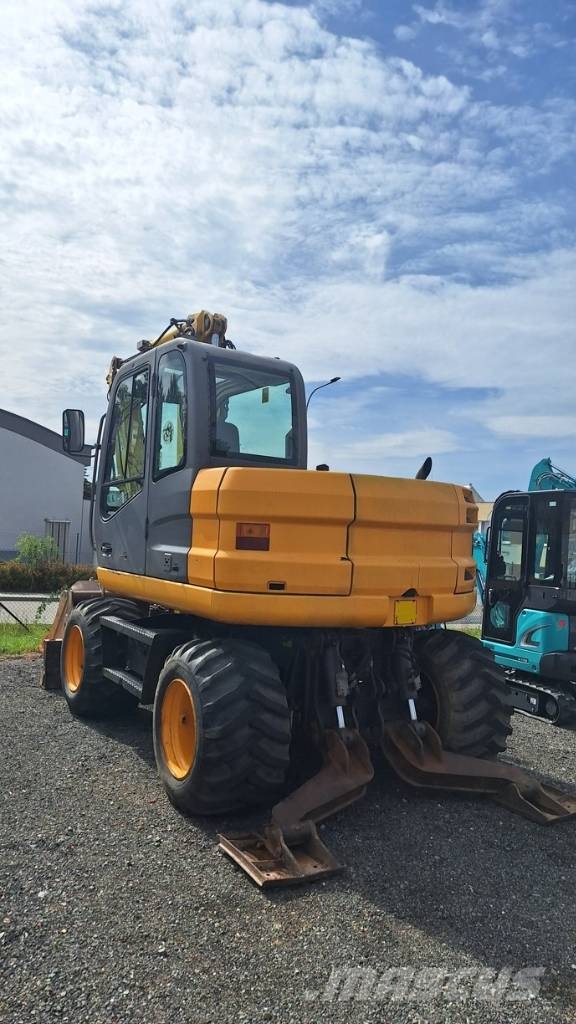 New Holland MH 3.6 Bagri na kolesih