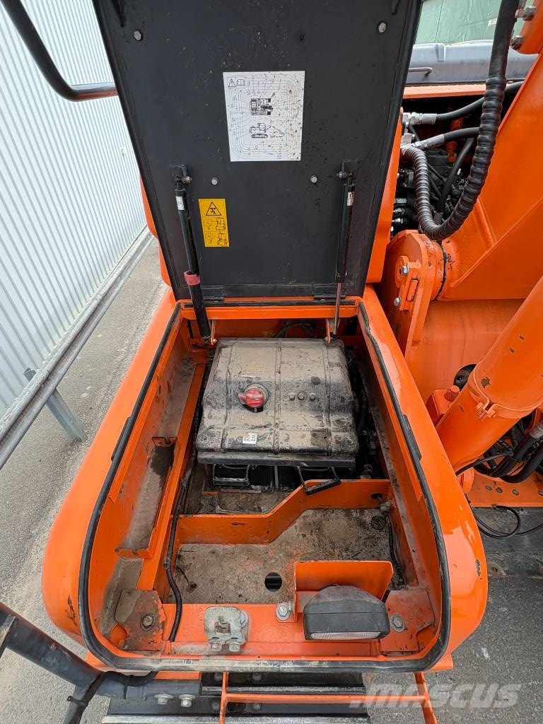 Doosan DX 140 LC-3 Pelle sur chenilles