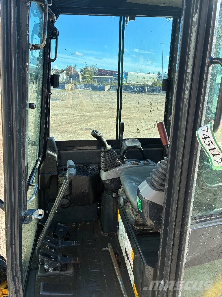 Komatsu PC 16 R-3HS Мини-экскаваторы