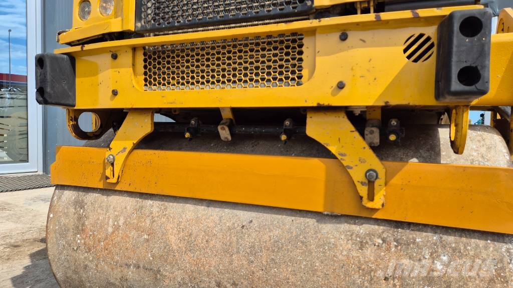 CAT CB 2.7 - 2018 YEAR - 800 HOURS Dvojni valjarji