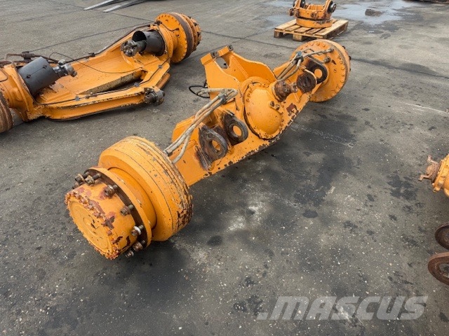 CASE 330 B USED AXLES COMPLET محور العجلة
