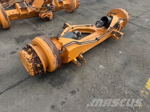 CASE 330 B USED AXLES COMPLET محور العجلة