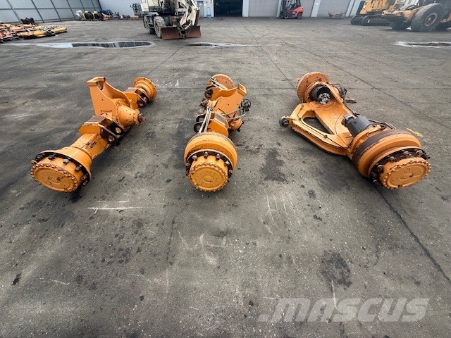 CASE 330 B USED AXLES COMPLET محور العجلة