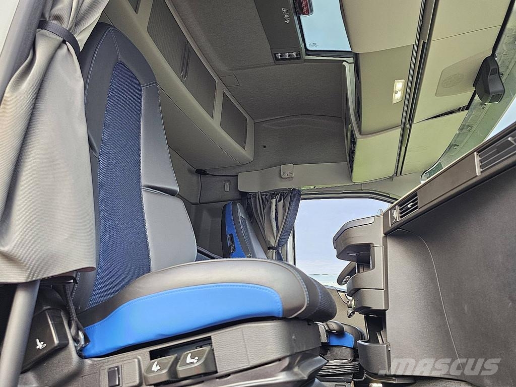 Volvo FH 500 Truck Tractor Units