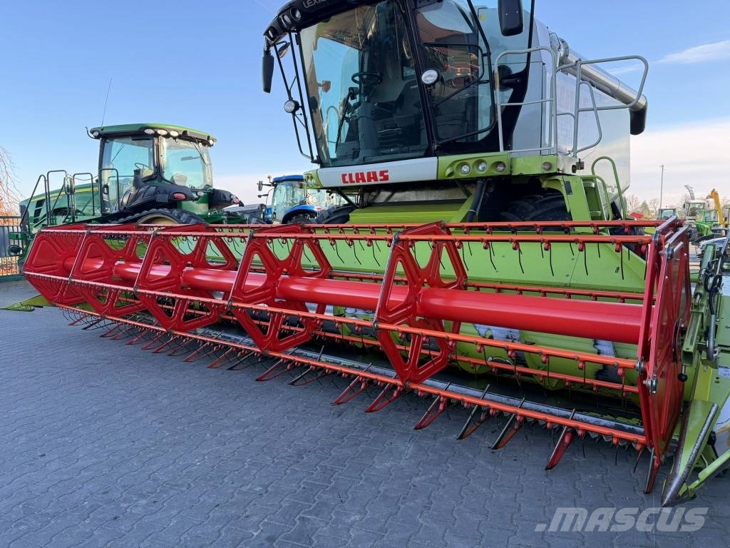 CLAAS Lexion 660 Зернозбиральні комбайни