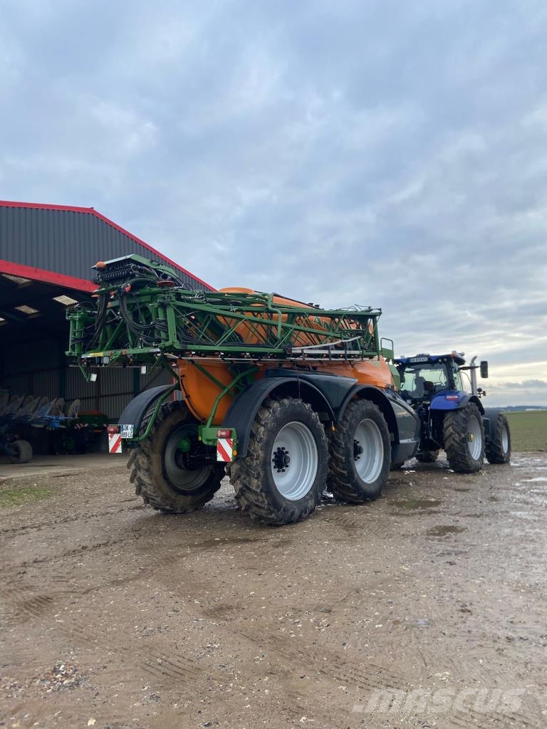 Amazone UX11200 Dragna sprutor