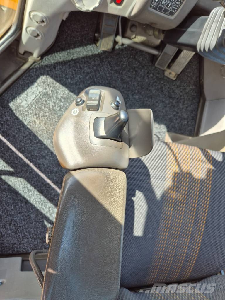 Volvo L90F NEW PAINT Kolesové nakladače