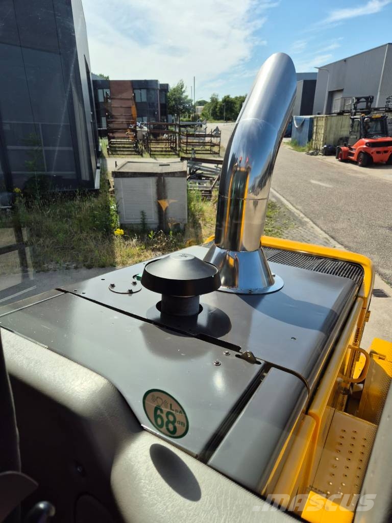 Volvo L90F NEW PAINT Kolesové nakladače