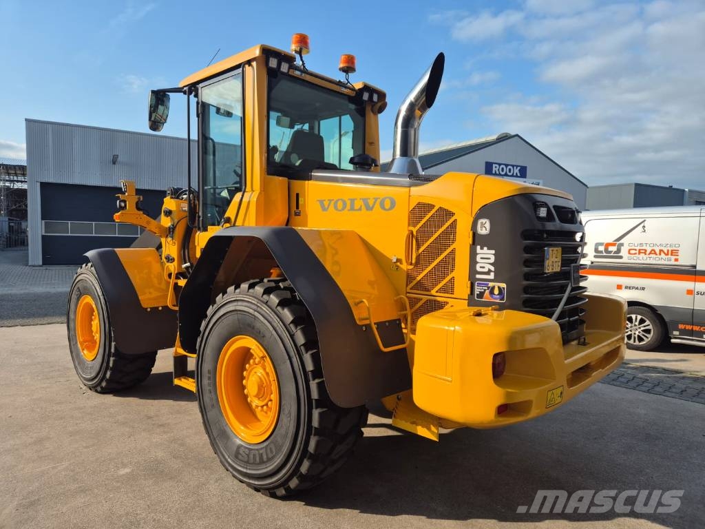 Volvo L90F NEW PAINT Kolesové nakladače