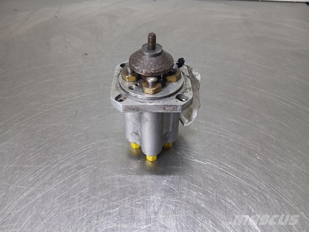 Schaeff SKS661-David Brown PRSVC-Servo valve/Servoventil Гидравлическая система