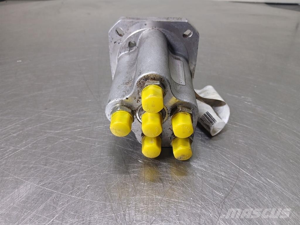 Schaeff SKS661-David Brown PRSVC-Servo valve/Servoventil Гидравлическая система