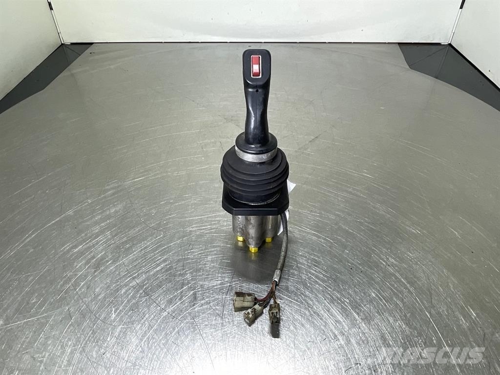 Schaeff SKS661-David Brown-Servo valve/Joystick Hidráulicos