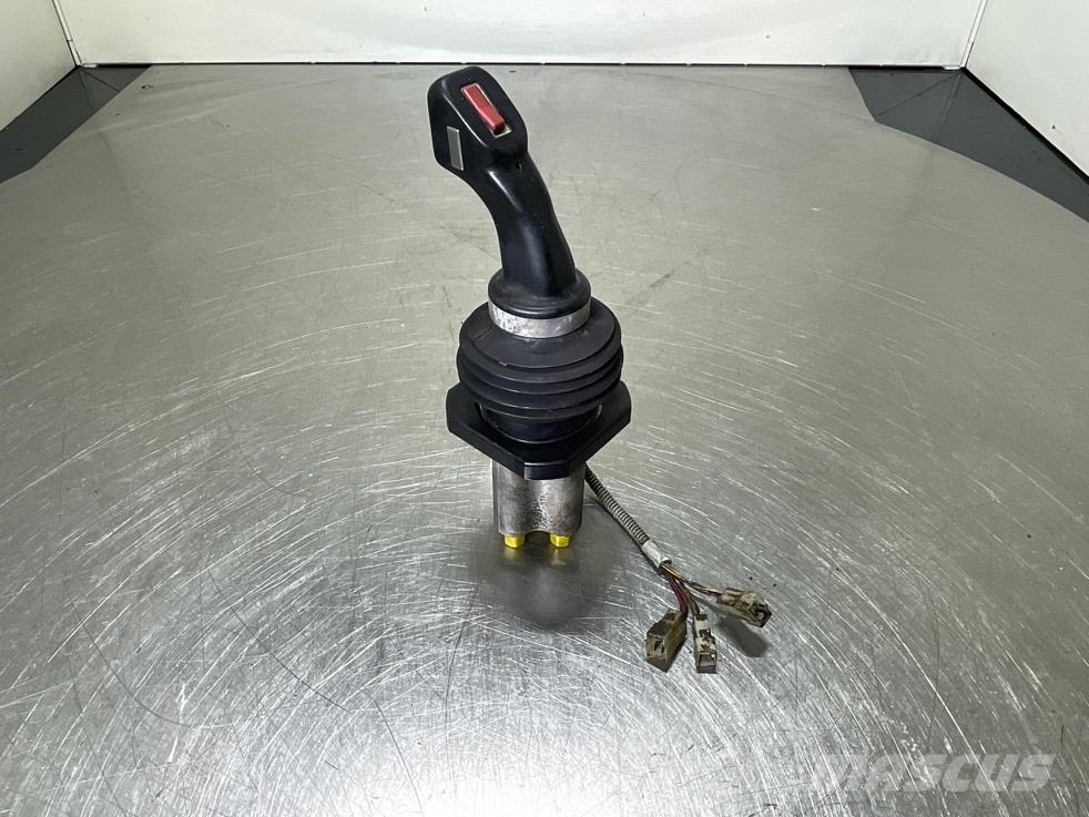 Schaeff SKS661-David Brown-Servo valve/Joystick Hidráulicos