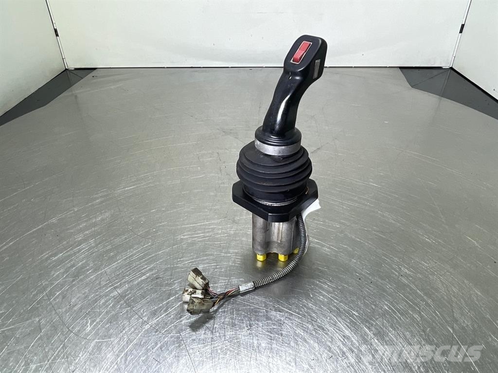 Schaeff SKS661-David Brown-Servo valve/Joystick Hidráulicos