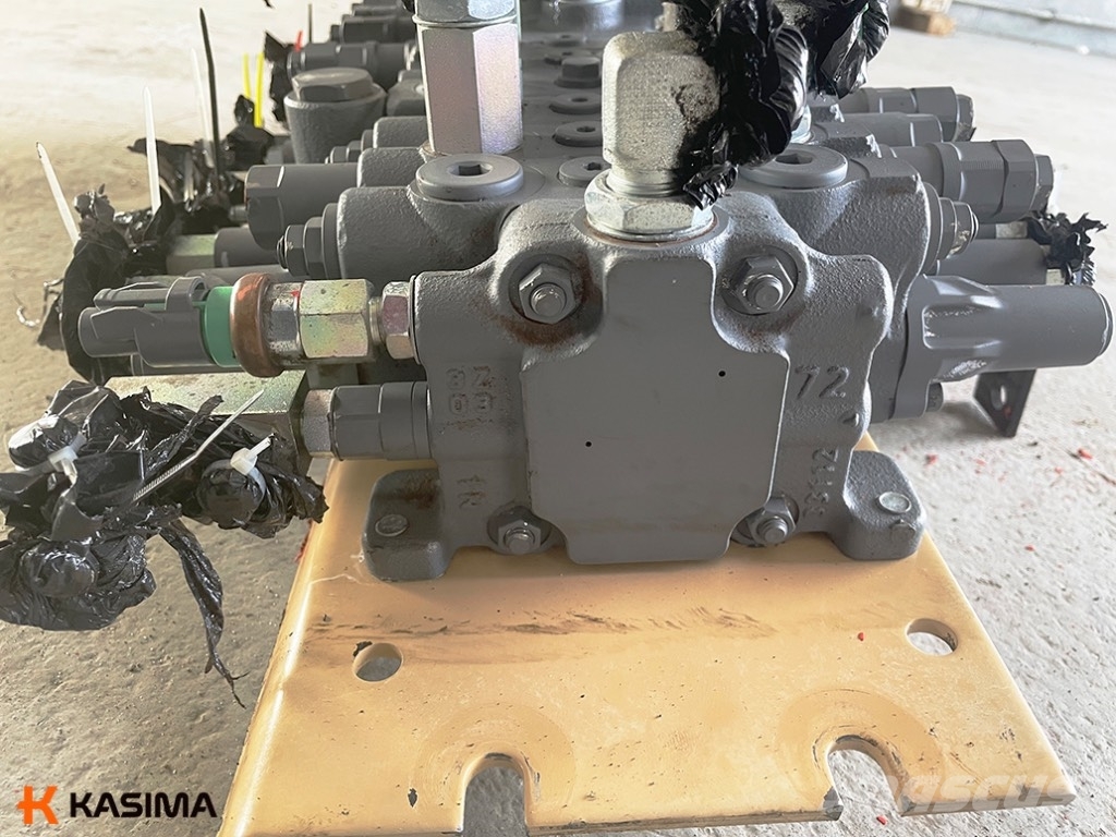 Kubota U55-4 Hydraulic Distributor 液压