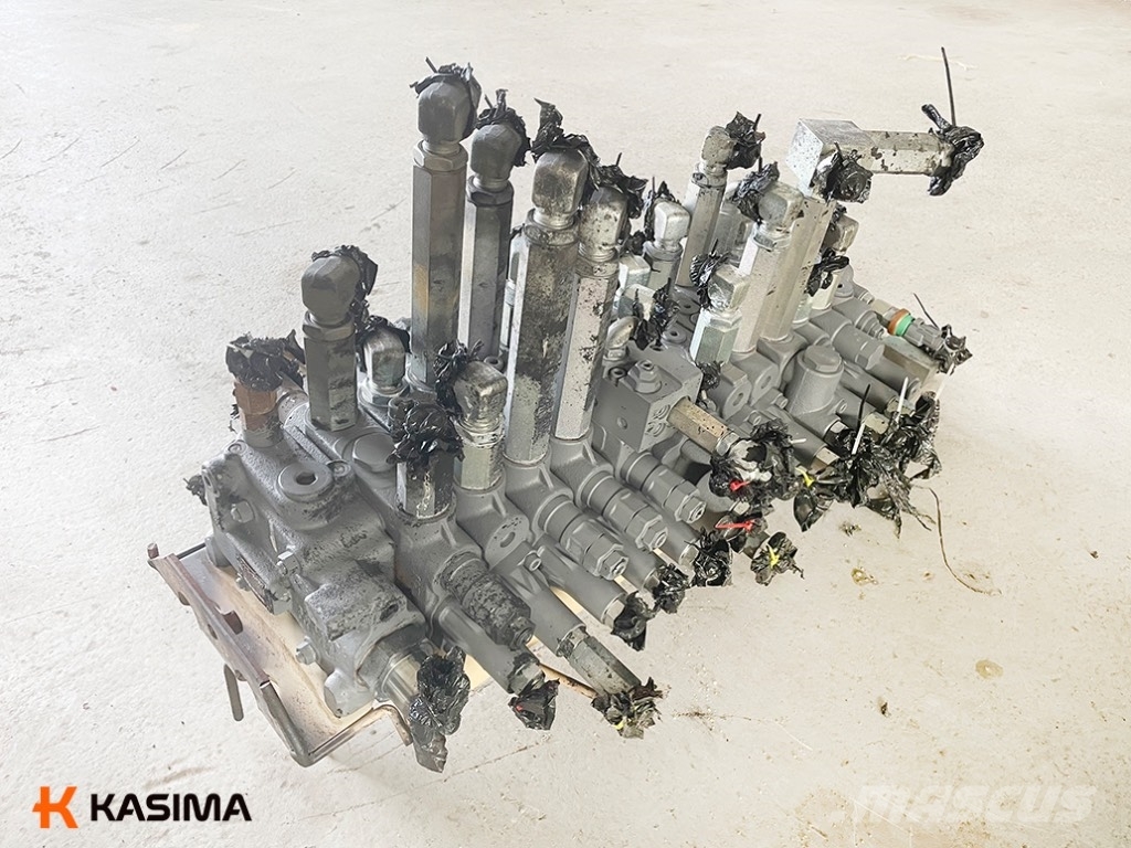 Kubota U55-4 Hydraulic Distributor 液压