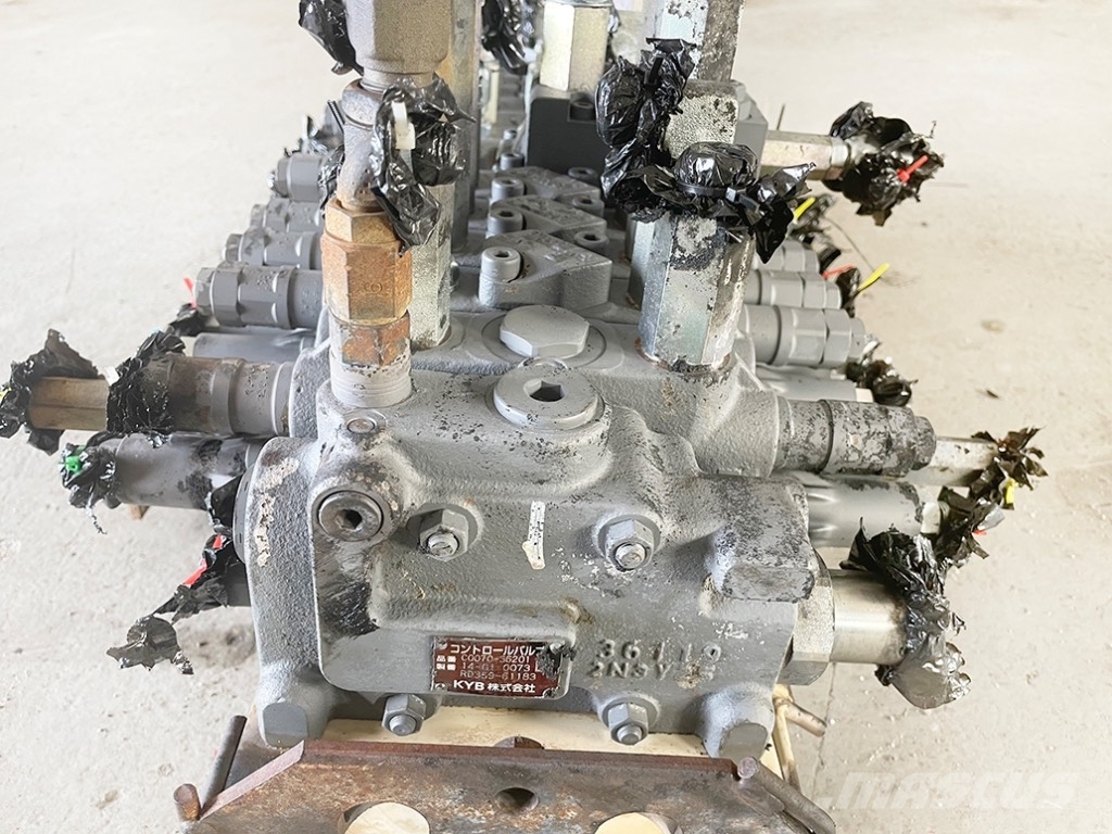 Kubota U55-4 Hydraulic Distributor 液压