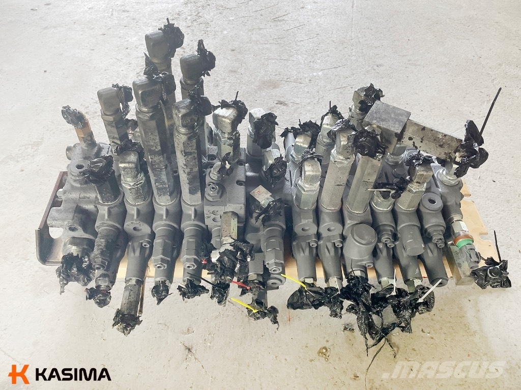 Kubota U55-4 Hydraulic Distributor 液压