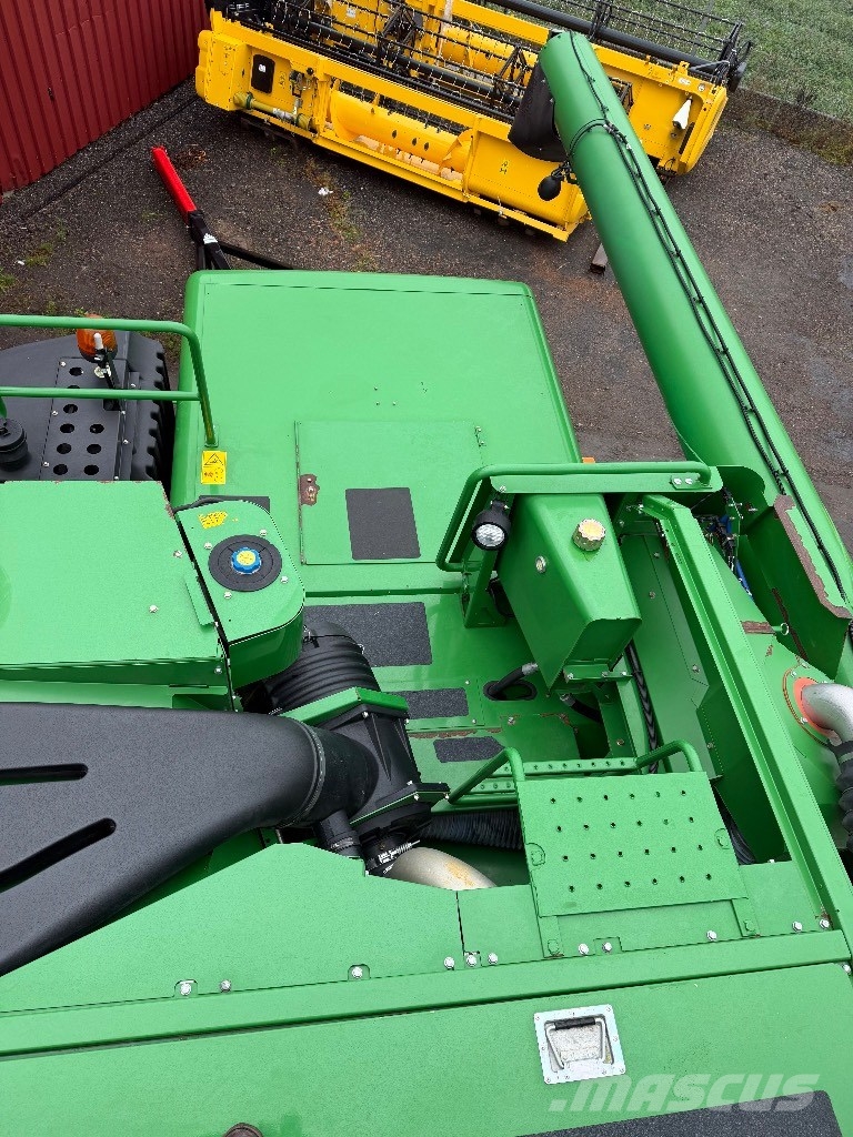 John Deere T 660 i Kombajni