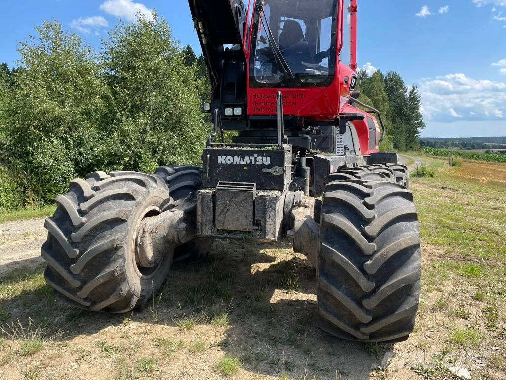 Komatsu 931XC Харвестери