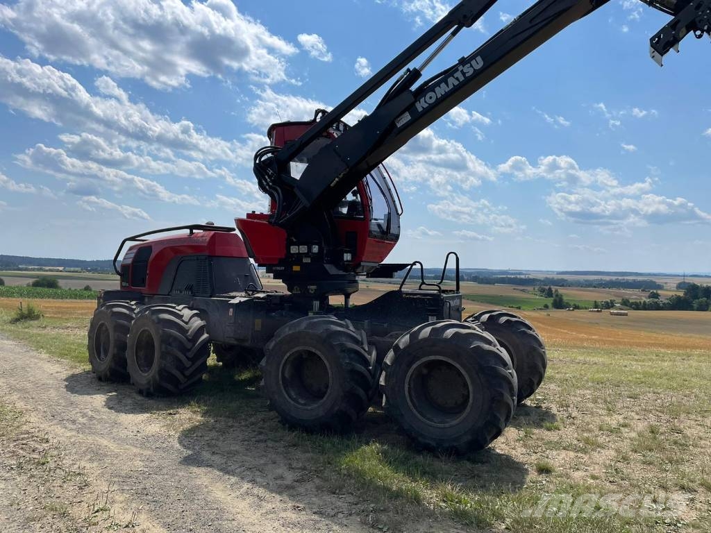 Komatsu 931XC Харвестери