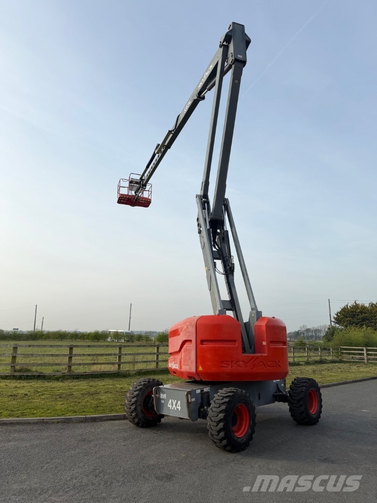 SkyJack 63AJ Körüklü personel platformları