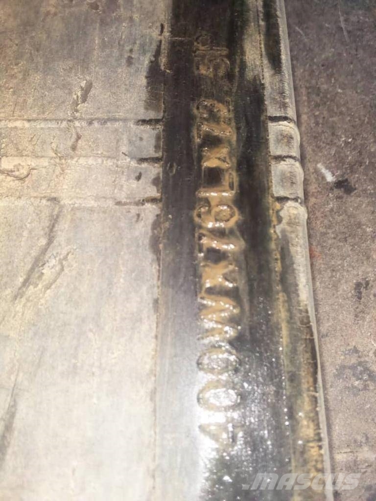 CAT 305.5E2 Rubber tracks 400WX76LX72.5 유압식 기계