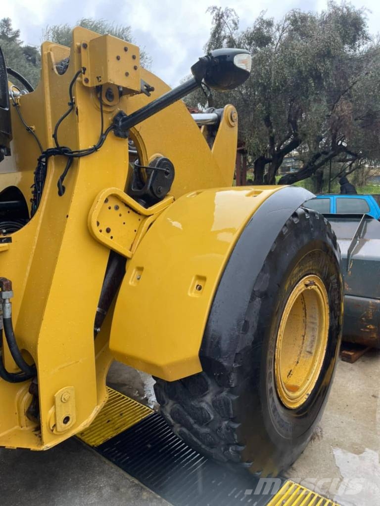 CAT 930 K Колесни товарачи