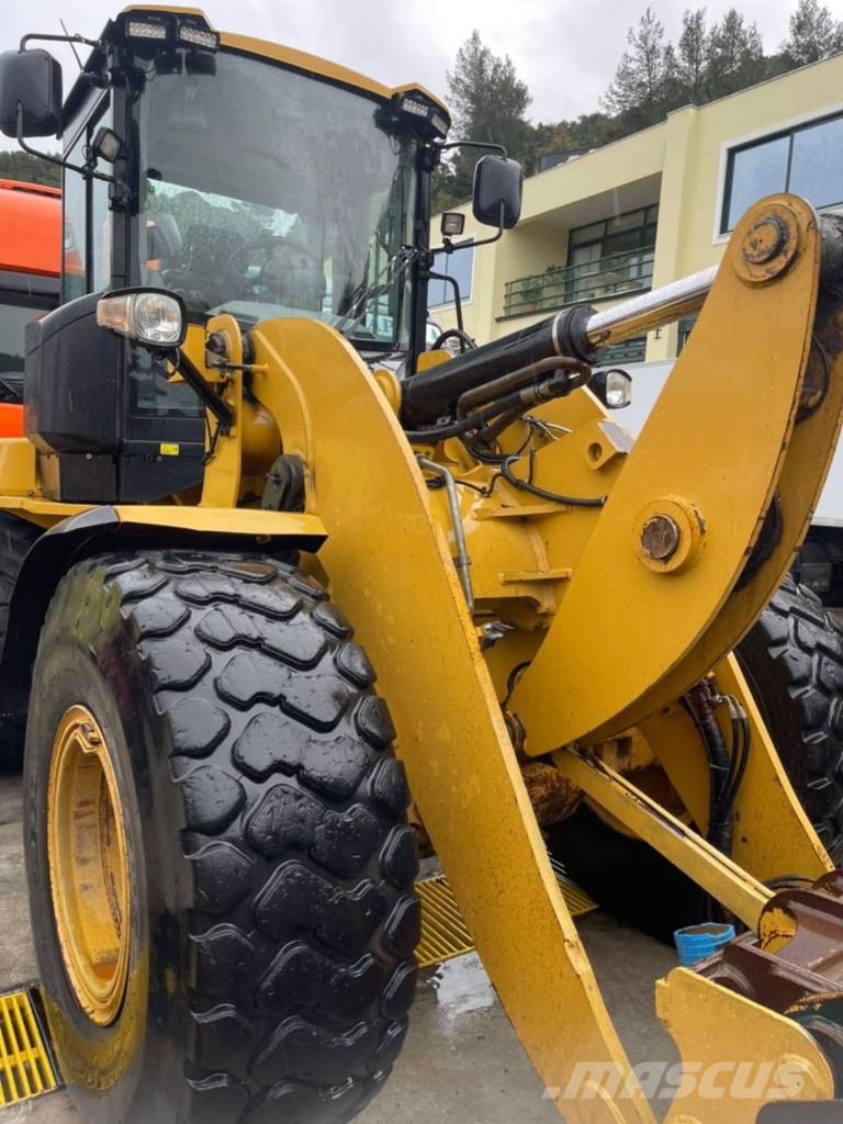 CAT 930 K Колесни товарачи