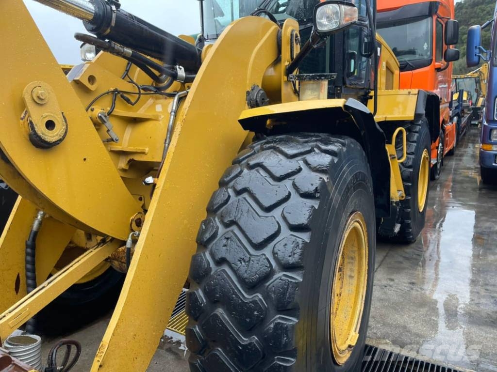 CAT 930 K Колесни товарачи
