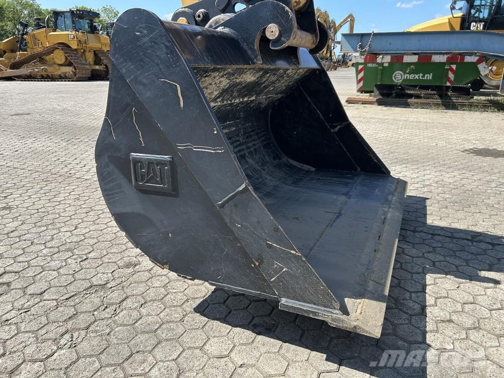 CAT M318-07 Wielgraafmachines