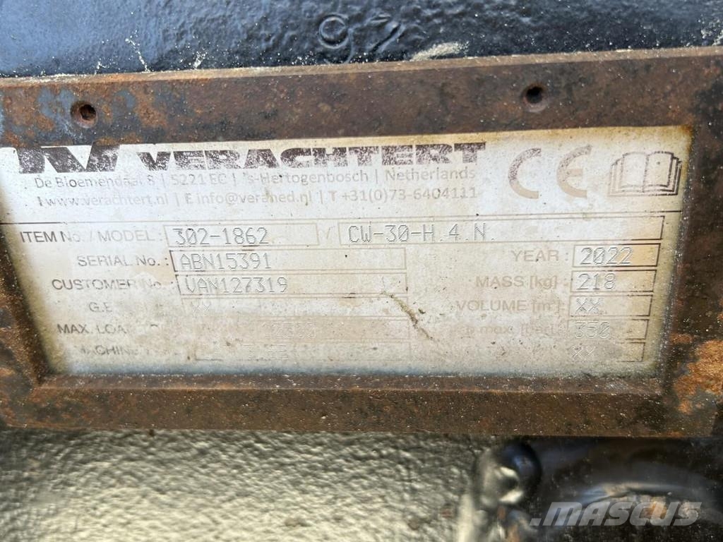 CAT M318-07 Wielgraafmachines