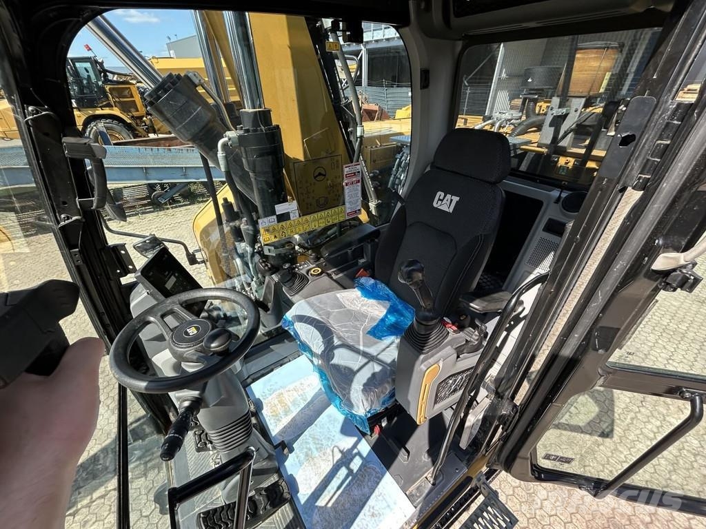 CAT M318-07 Wielgraafmachines