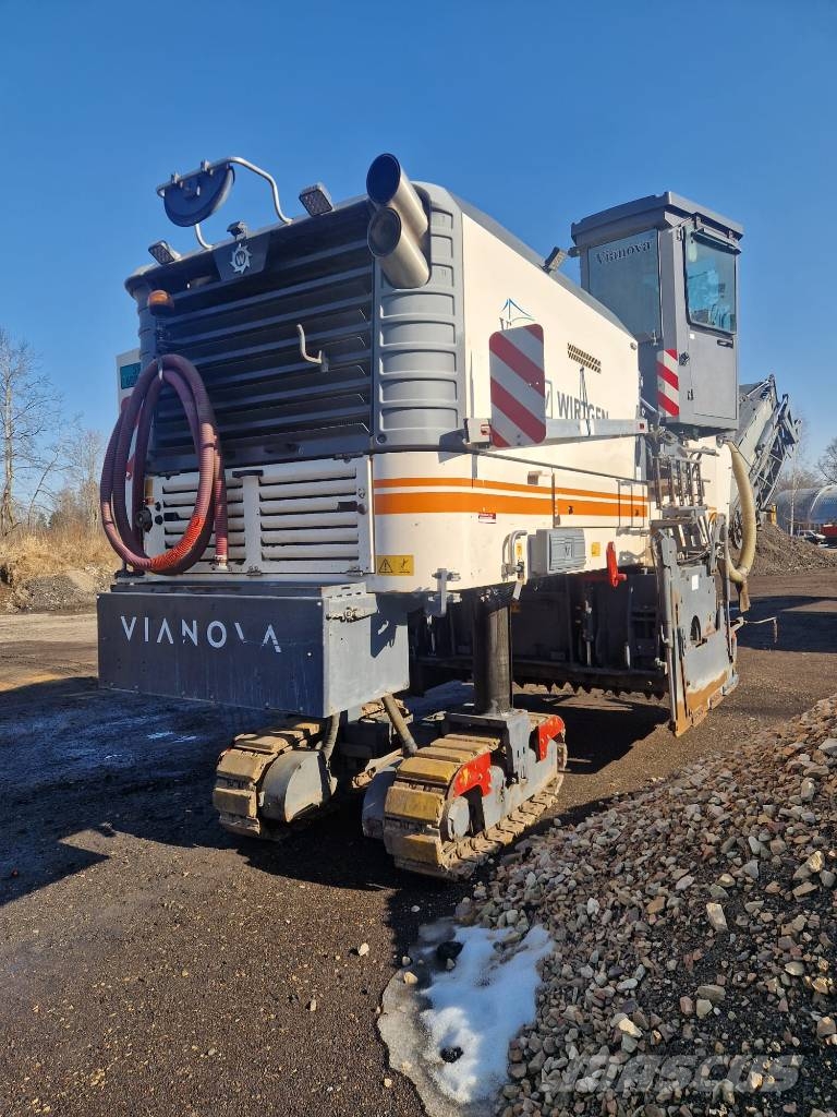 Wirtgen W 210i Drviče asfaltu