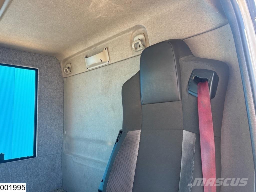 Renault D 26 320 6x2, EURO 6, Palfinger, Remote Tovornjaki s kesonom/platojem