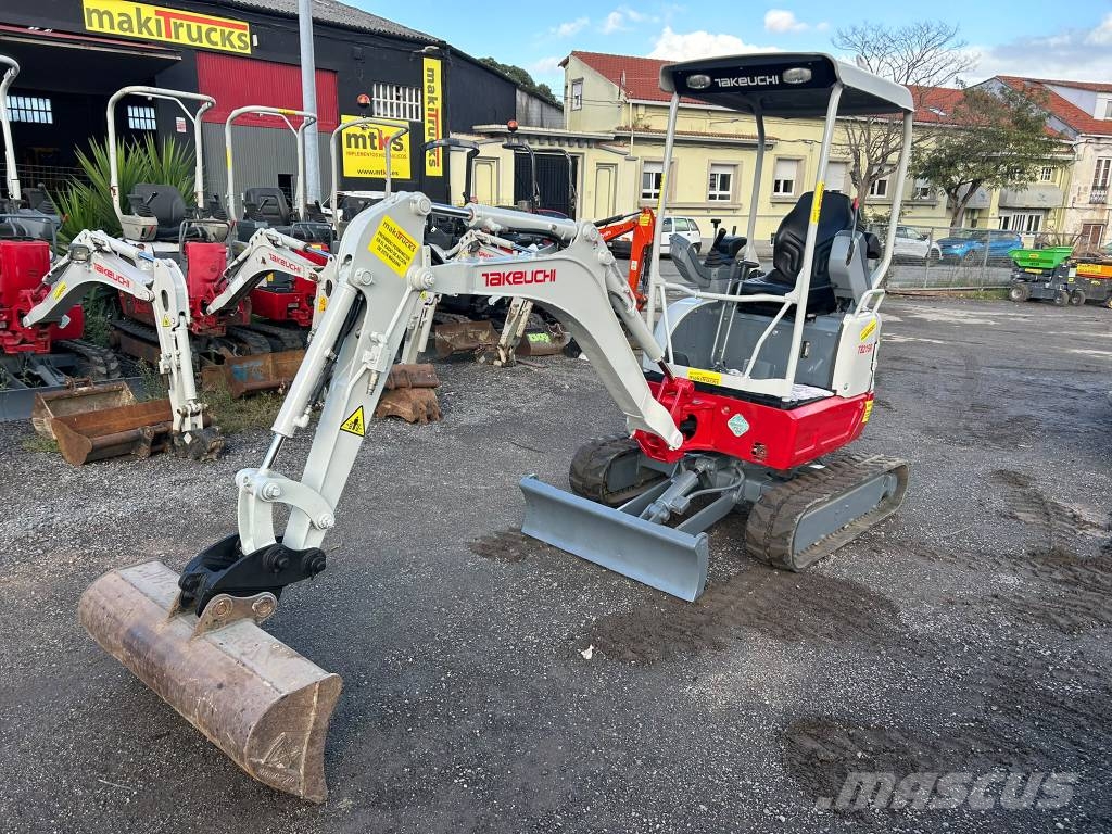 Takeuchi TB 215 R Miniescavatori
