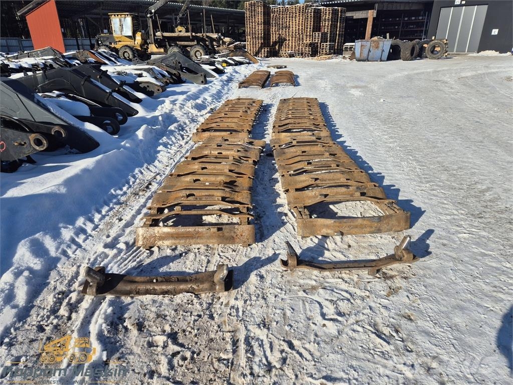 XL Traction Float symmetric 710/45x26,5 Used/Beg Lánctalpak, láncok és futóművek
